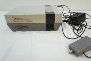 lot 14 image: Nintendo gaming system