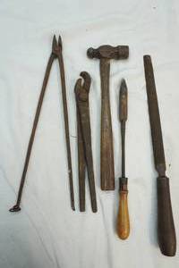 lot 19 image: vintage blacksmith tools