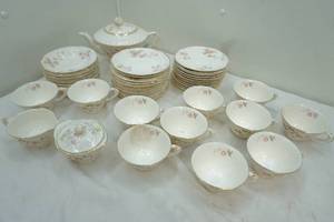 lot 34 image: Pope Gosser Rose Point China set