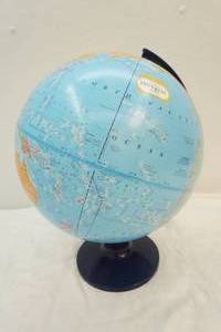 lot 170 image: Imperial globe