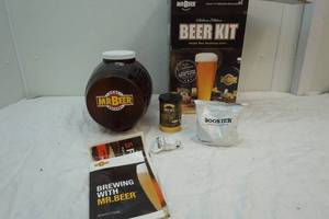 lot 208 image: Mr. Beer home brewing kit