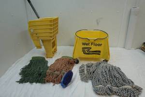 lot 216 image: mop bucket with wringer and mop heads