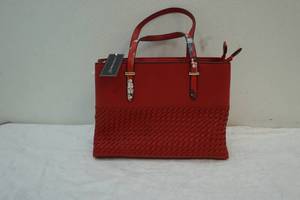 lot 275 image: La Terre Fashion purse