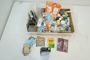 lot 57 image: arts and crafts items