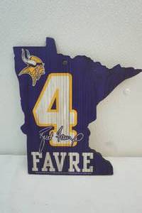 lot 58 image: Minnesota Bret Favre wall plaque