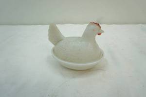 lot 65 image: white rooster glass candy dish