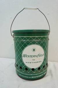 lot 71 image: vintage Hawthorne Western Field 5 gal fish house heater