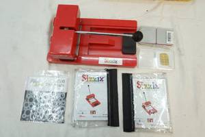 lot 86 image: Sizzex die cutter and templates