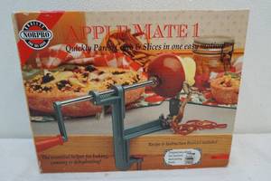 lot 87 image: Applemate apple peeler