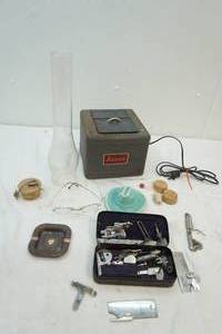 lot 93 image: vintage items