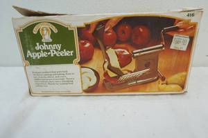 lot 114 image: Earth Grown Johnny Apple Peeler