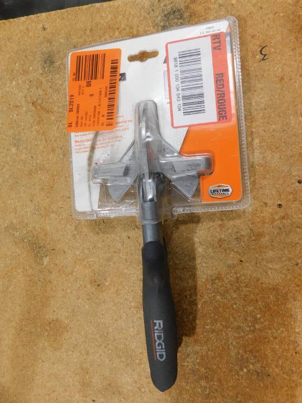lot 23 image: RIDGID XLT Miter Trim Cutter