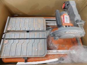 lot 2 image: RIDGID 9 Amp Corded 7 in. Wet Tile Saw