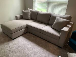 Upholstered Sectional Sofa with Chaise