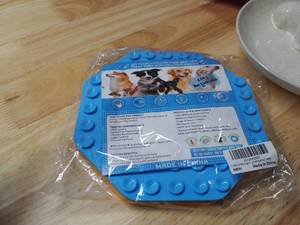 Pet supplies