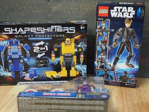Figurine and building blocks