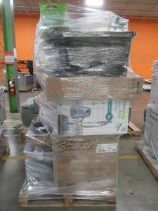 lot 704 image: LARGE WHOLESALESALVAGE PALLET Of TOILETS, SMALL APPLIANCES, HOME DECOR AND MORE
