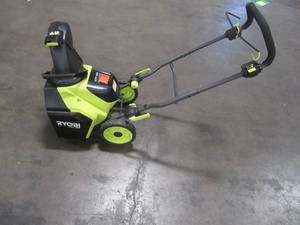lot 712 image: Ryobi 40V HP Brushless 18 in. Single-Stage Cordless Electric Snow Blower, Does NOT include Battery and Charger - WORKSRUNS WELL
