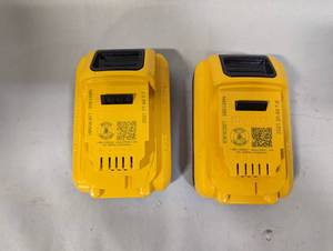 lot 882 image: Lot of 2 Dewalt DCB230 3.0AH Batteries