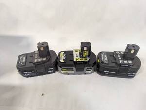 lot 883 image: Lot of 3 Ryobi 18v 4.0AH Batteries