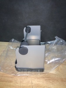 lot 75 image: Rubbermaid FastTrack Garage Wall Storage Slat Panel System Paper Towel Holder. See Pictures