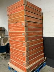 lot 103 image: (14) The Home Depot Heavy-Duty Large Adjustable TV and Picture Moving Box with Handles. See Pictures
