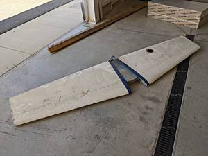 Cessna 172 Horizontal Stabilizer - NO SHIPPING