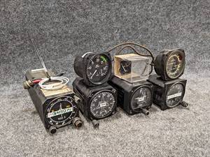Lot of (6) Aircraft Directional Gyro Gauges, Oil Temp and More