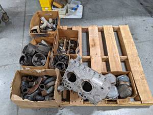 Continental XXX-8F Engine w Extra Parts - Cant read tag - Unknown Condition - Only Parts Shown Are Included