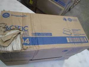 Georgia-Pacific Pacific Blue Basic Multifold Paper Towel, 23304, 4,000 Towels per Case Retail $32.65- damaged case