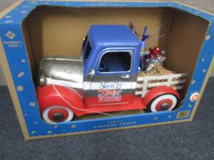 Pre-Lit Vintage Truck- tested...