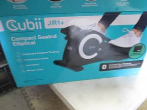 Cubii JR1 Compact Seated Elliptica...