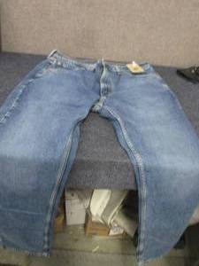 Mens Levis Jeans 505 Regulars 36x...