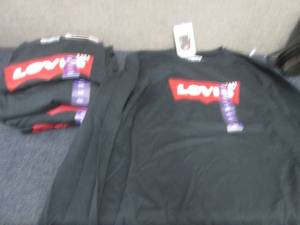 6- Mens Levis Long Sleeve Tshirts...