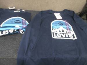 5- Mens Levis Long Sleeve Tshirts...