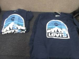 6- Mens Levis Long Sleeve Tshirts...