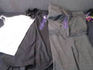 3- XXL Ladies Clothing Items...
