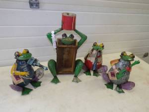 Metal Yard Art, Frog Street Musicians
