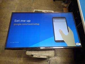Toshiba&nbsp49L621U 49 TV  3840 x 2160 resolution w 60 Hz refresh  Smart TV with Wifi and built in speakers  includes power cable (Nicest Tv on auction)