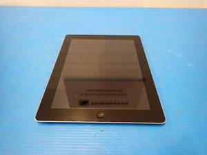 Apple&nbspiPad 2nd Gen A1395  16GB storage  includes charger