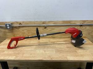 lot 32 image: HOMELITE 13 in. 4 Amp Straight Electric String Trimmer