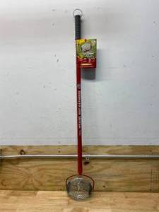 lot 64 image: GARDEN WEASEL Small Nut Gatherer