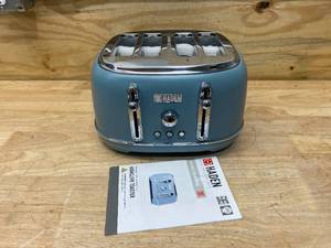 lot 119 image: HADEN Highclere 4-Slice, Wide Slot Pool Blue Retro Toaster with Removable Crumb Tray and Adjustable Settings