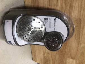 lot 90 image: Glacier Bay 6-spray 5.51 in. Dual Shower Head and Handheld Shower Head in Brushed Nickel Open box