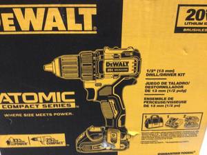 DEWALT ATOMIC 20-Volt MAX Cordless Brushless Compact 12 in. DrillDriver, (2) 20-Volt 1.3Ah Batteries, Charger & Bag Open box