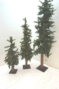 lot 1 image: 3 Christmas trees