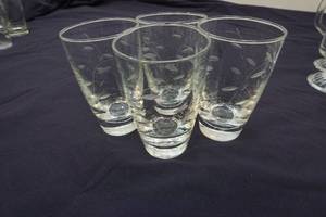 lot 5 image: clear etched drinking glasses
