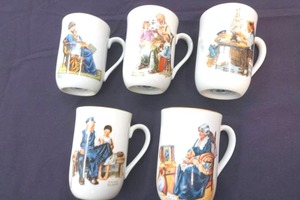 lot 7 image: Norman Rockwell coffee cups