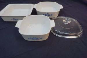 lot 8 image: Corning ware casserole dishes