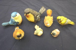 lot 19 image: cute little birds